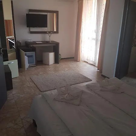 Rosiem House 3*