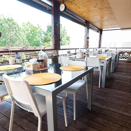 Rosiem House ゲストハウス テキルギオル