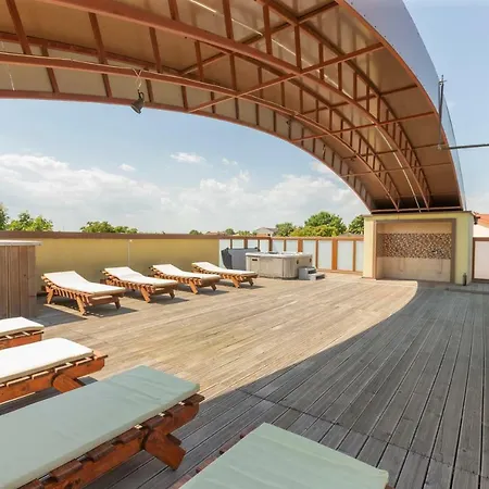 Rosiem House ゲストハウス